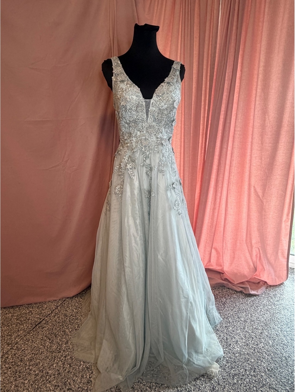 Xscape Light Blue Embroidered Evening Gown Dress Size 6